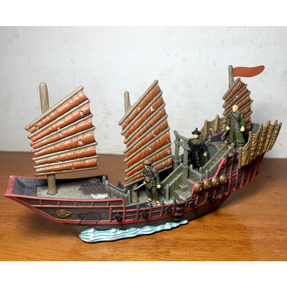 Zizzle Disney Pirates of the Caribbean: At World's End Pirate Fleet Empress Playset