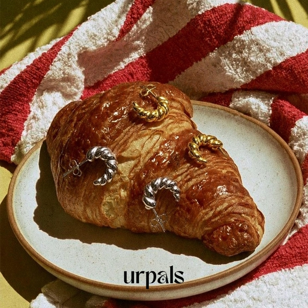 URPALS ต่างหู Croissant Stainless ชุบทอง18K ทนน้ำ ทนเหงื่อได้ดี