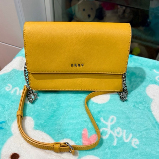 ส่งต่อ | กระเป๋า DKNY สะพายข้าง