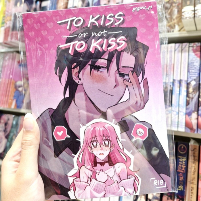 หนังสือการ์ตูน GL เรื่อง TO KISS or not TO KISS (R18) [yogurt_pt]