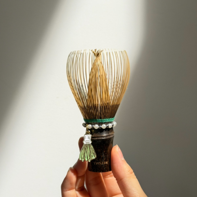 Black Bamboo Chasen Chikukaen (Authentic Matcha Whisk) ทำจากไม้ไผ่แท้ Premium Handmade Free Pendant Matcha Gifts