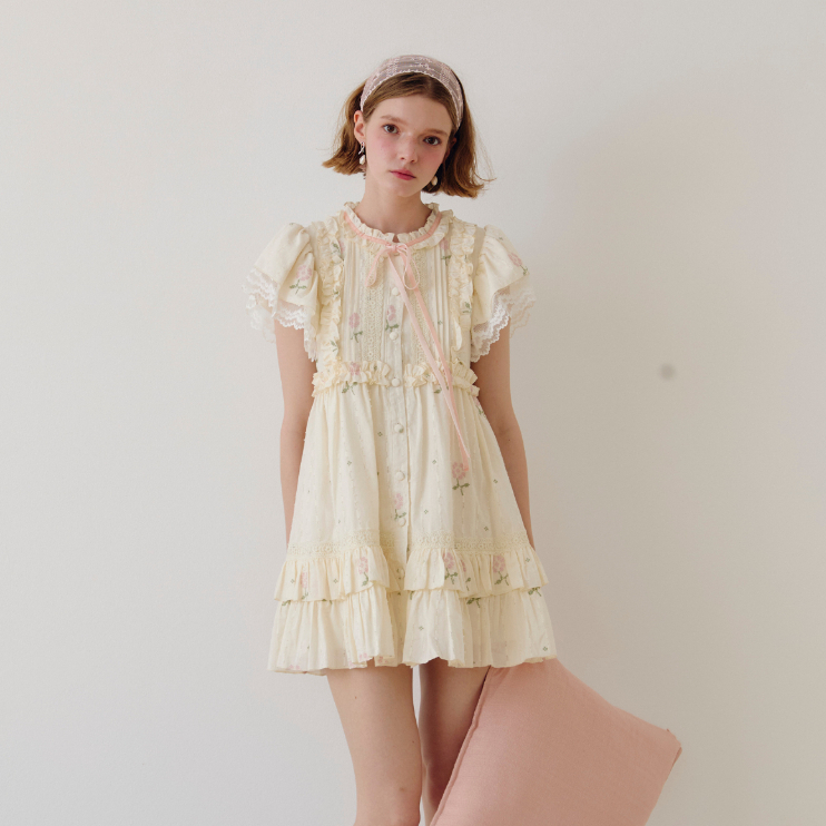 La Mignonne (XS-3XL) Amora Caily Dress งานเดรสผ้าชีฟองปักลายเชอร์รี่เพิ่มความน่ารัก มากับงานโบว์สีแดง ซิบหลังซิบซ่อน