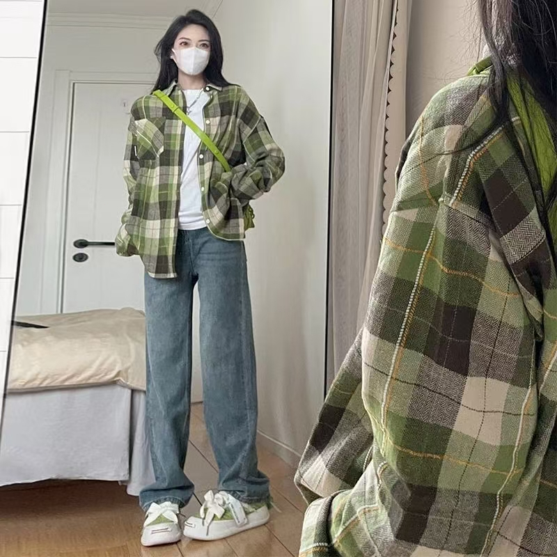 UM Shop เสื้อเชิ้ต oversize แขนยาว คลุม  กันแดด ลายสก๊อต Clothing Lady Women ผู้หญิง สีแดง