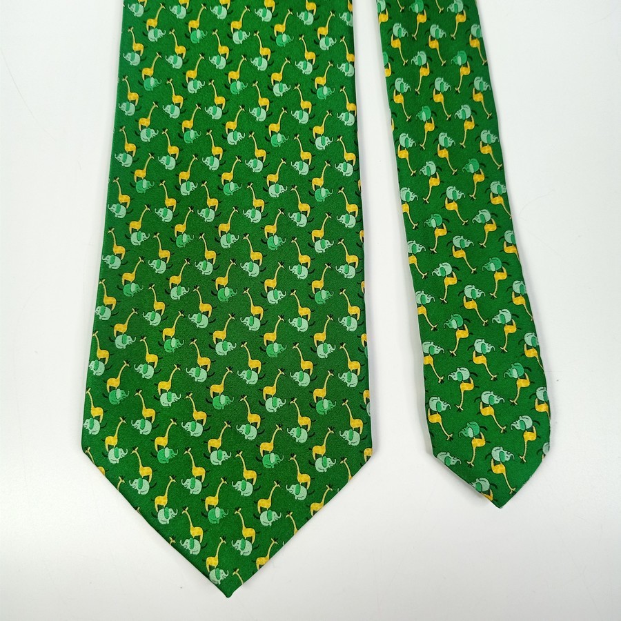 เนคไท มือสอง Crystal Silk Tie Elephant Giraffe Print Design Green 59/3.5 inch