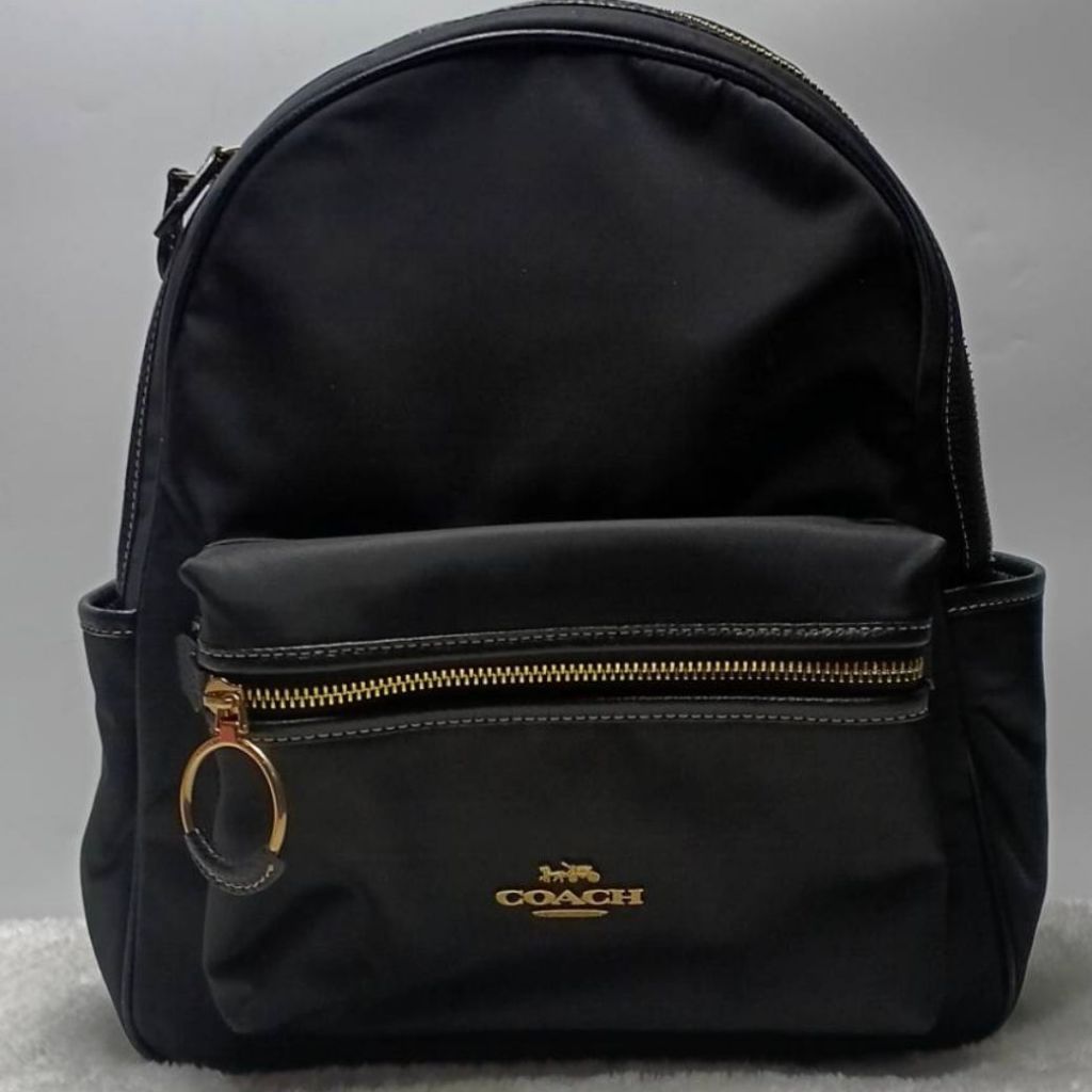 กระเป๋าเป้ Coach สีดำ ของแท้มือสองสภาพนางฟ้า