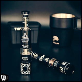 DEVISE WORKS - เครื่องบดพริกไทยพกพาแบบกดมือ ‼️พรีออเดอร์‼️