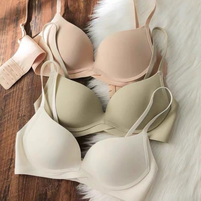 【Japanese nude feeling】🌿เสื้อใน da067 กางเกงชั้นในญี่ปุ่นแบบเรียบง่าย บราไร้ตะเข็บ