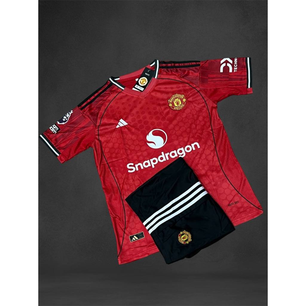 ชุดบอล MEN/U RED- HOME Season2025/26 แขนสั้น ฤดูกาลใหม่ ชุดฟุตบอลผู้ใหญ่ เสื้อ + กางเกง