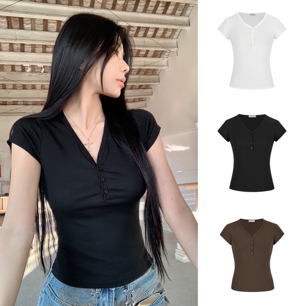 Bella shop เสื้อยืดเข้ารูป เสื้อยืดผู้หญิงแฟชั่น สีพื้น แขนสั้น ด้วยปุ่ม ดีไซน์คอวี ผ้าเนื้อนุ่ม สไตล์เกาหลีเรียบง่าย