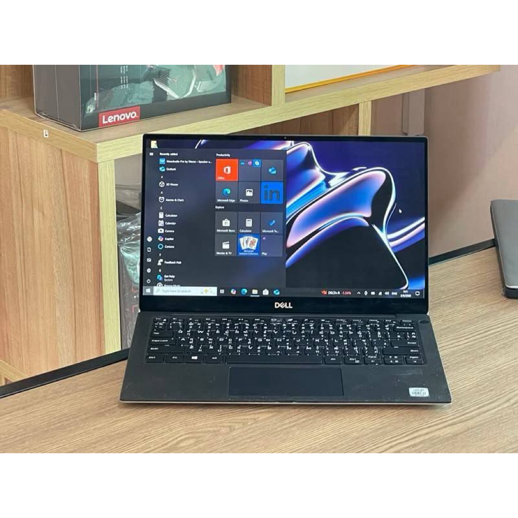 Dell XPS 13 7390 i7-10510U SSD512GB RAM16GB จอทัสกรีน 4K UHD Win10Pro คีย์ไฟ สินค้ามือสองน้ำหนักเบา 