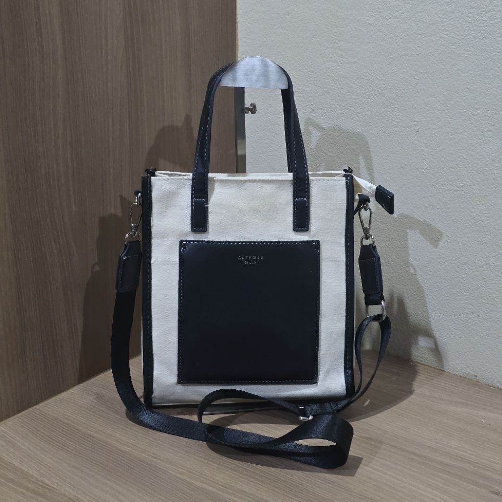 กระเป๋า แคนวาสผสมหนัง ALTROSE No.90