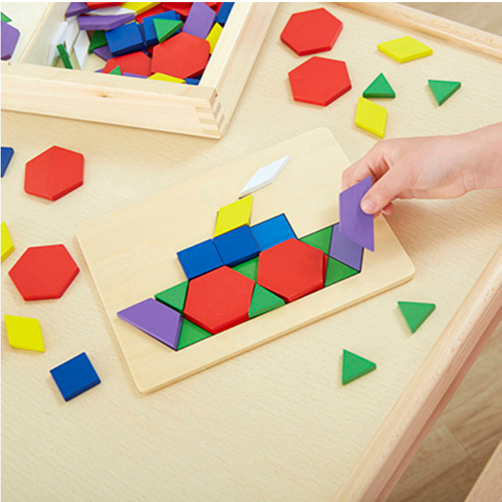 (Ready to ship from Bangkok) Wooden 2D Shapes and 5 Pattern Boards