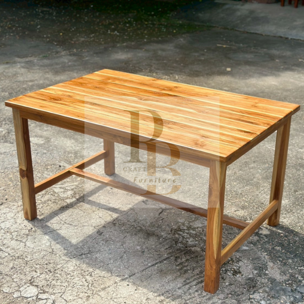 โต๊ะอาหาร 90 x 140 ซม. สูง 75 ซม. สีใสเงา เฟอร์นิเจอร์ไม้สัก