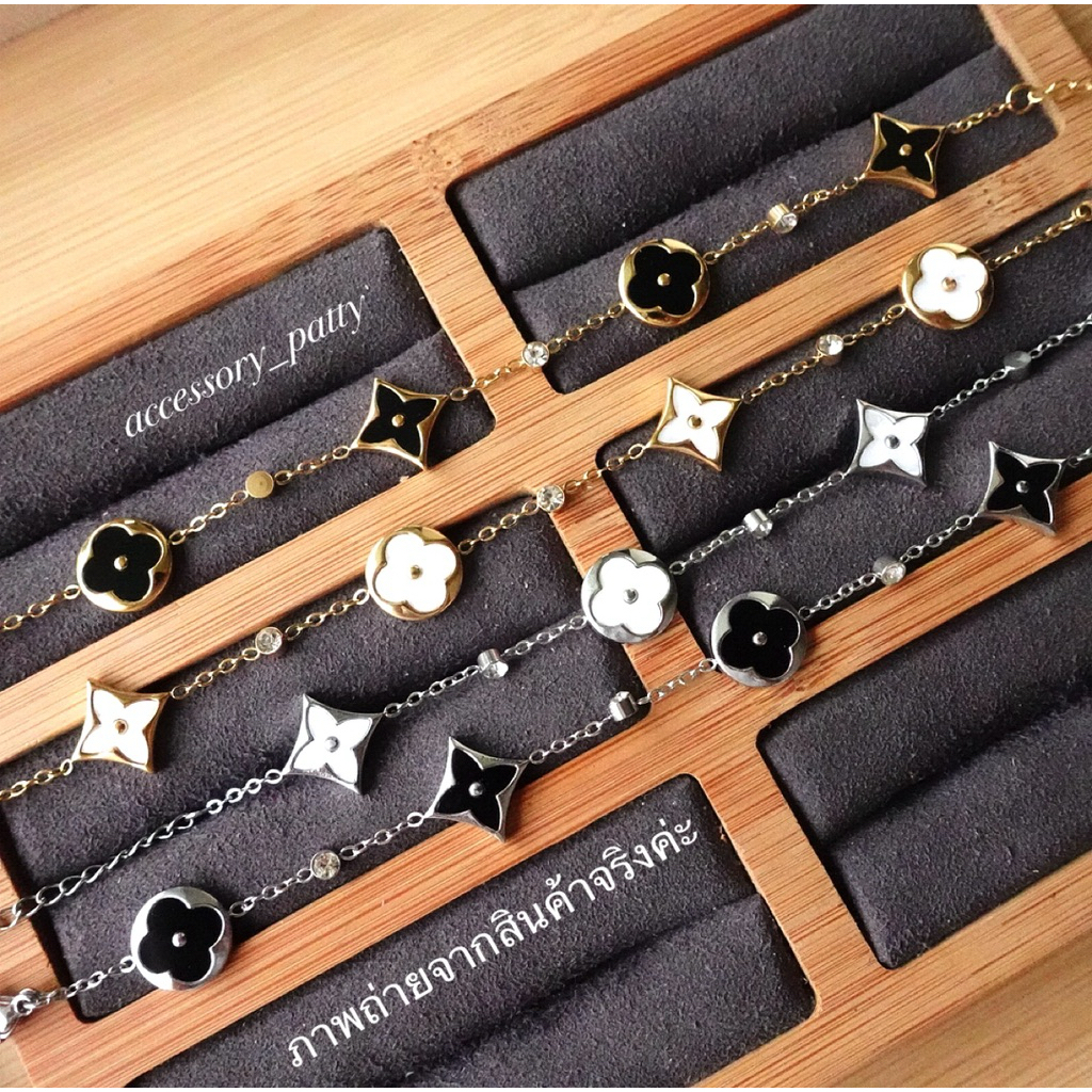 ✨สร้อยข้อมือสแตนเลส รุ่นL-v33 ดีไซน์ดอกไม้ หรูหรา เรียบง่าย ใส่ได้ทุกวันแมทช์ได้ทุกคค่ะ✨