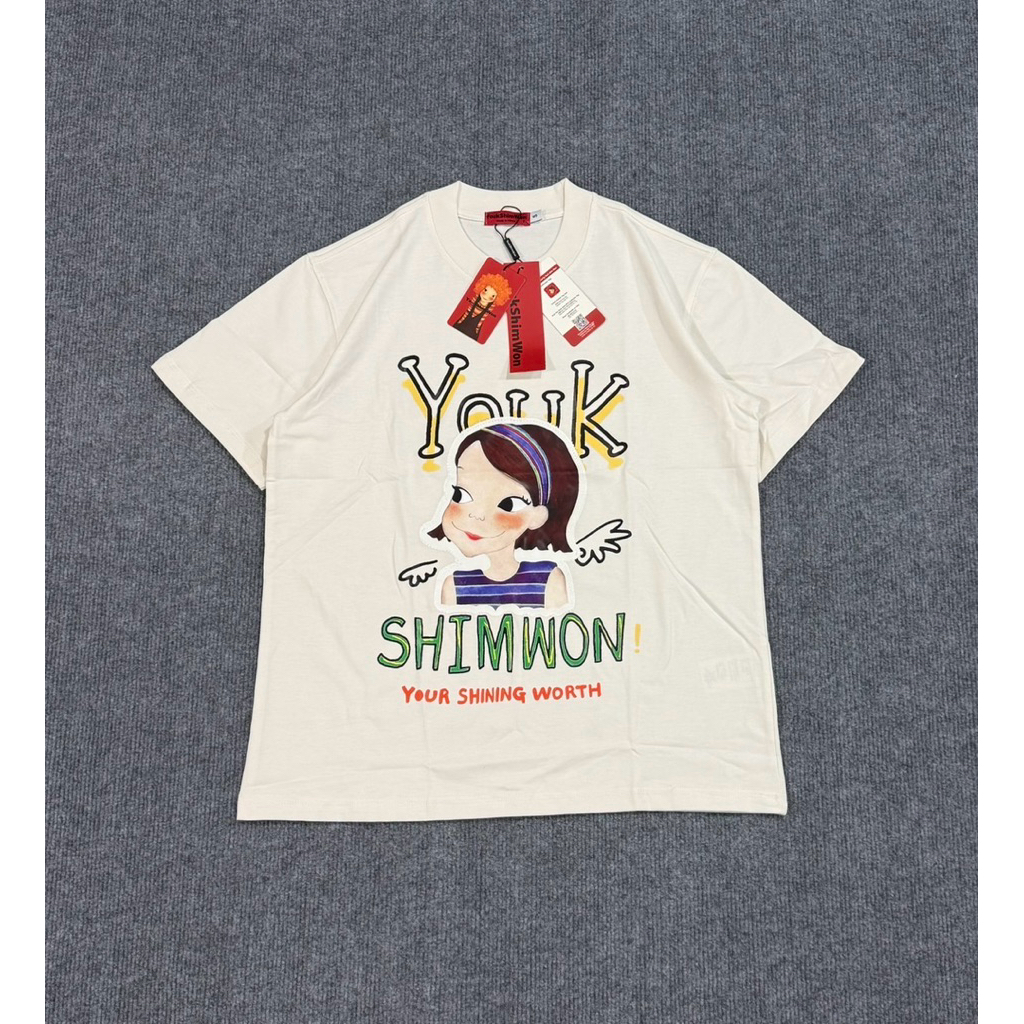 พร้อมส่ง Youk Shim Won Flying T-shirts F RIA เสื้อยืดเกาหลี ลายเด็กผู้หญิงน่ารักมาก ผ้าคอตตอน ใส่สบา