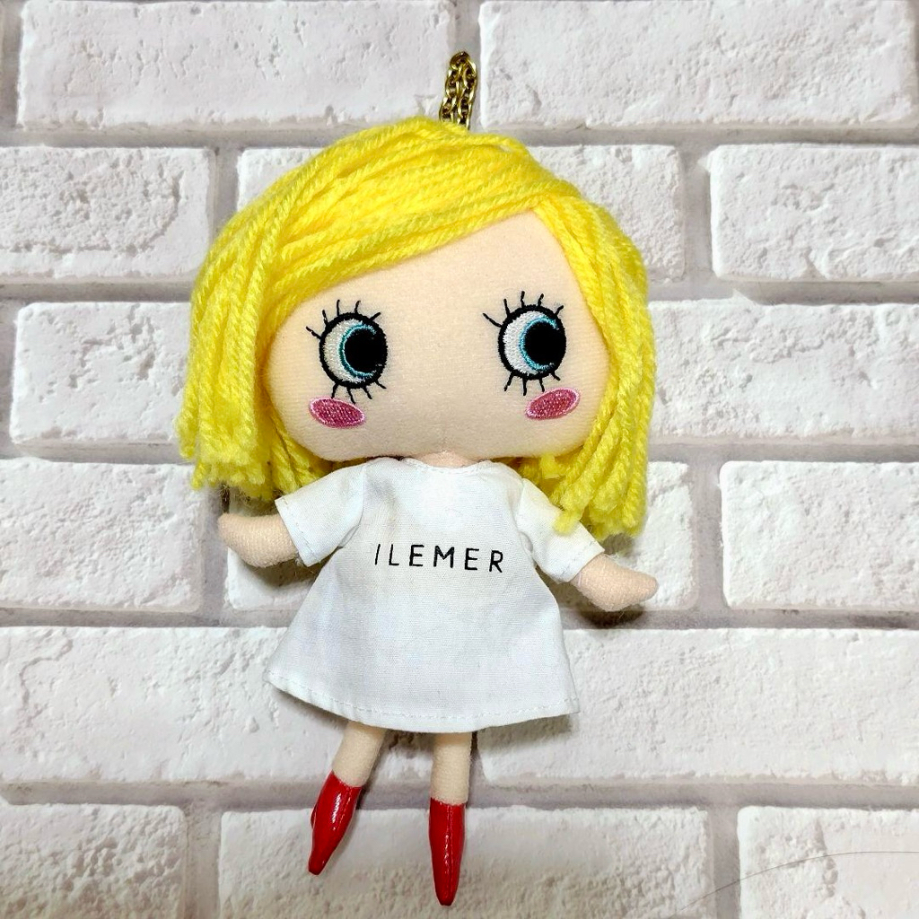 ตุ๊กตาพวงกุญแจ Ilemer Surprise Happy Doll
