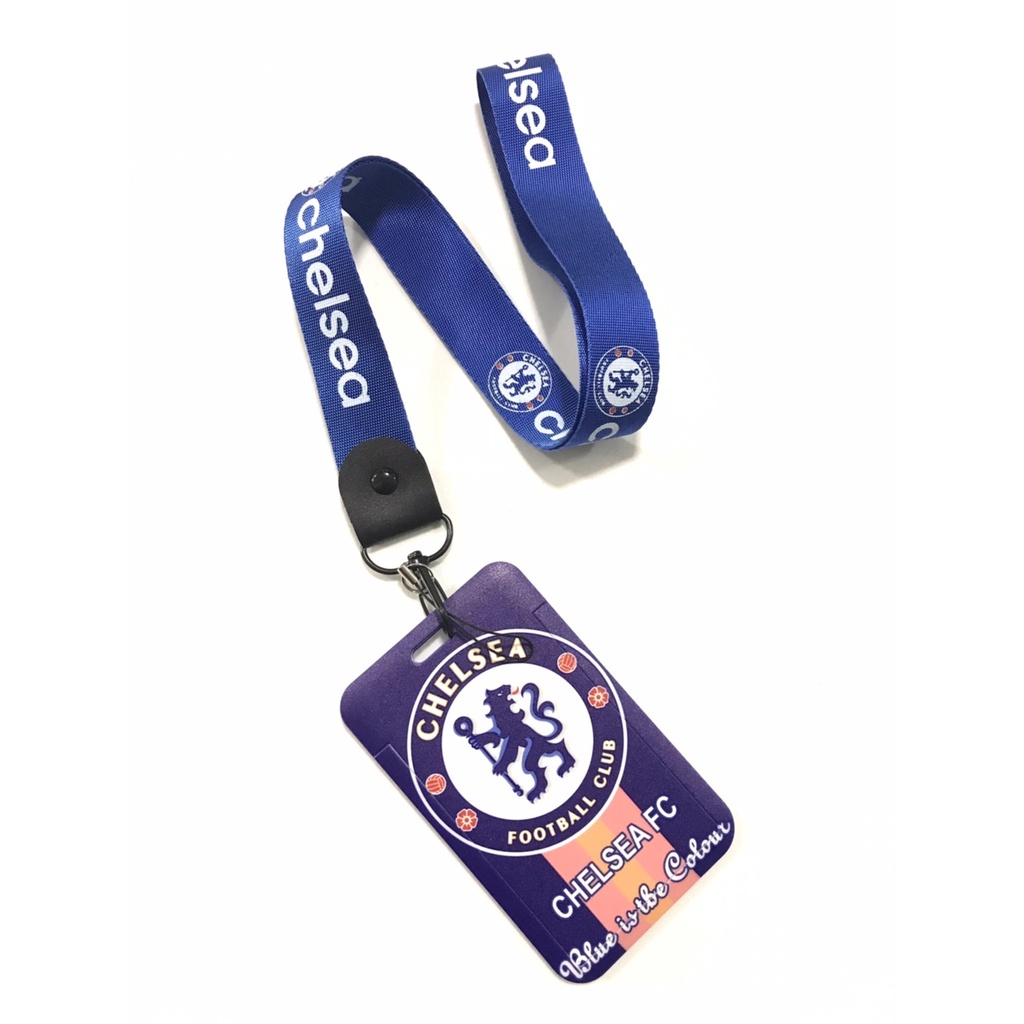สายคล้องคอ สายคล้องบัตร  ที่ใส่บัตร พร้อมสายคล้องคอ ลาย CHELSEA สำหรับบัตร ขนาด 5.5 x 8.5 CM BY 8118