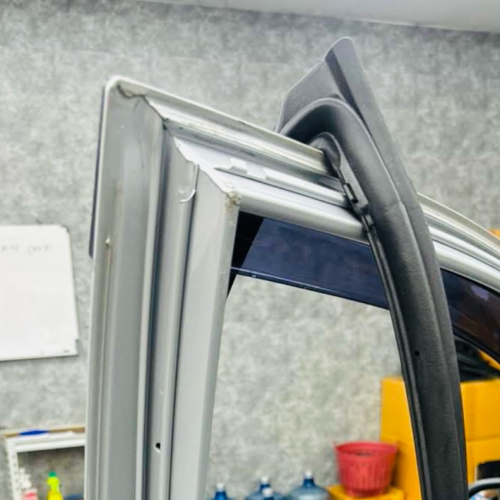 ตกแต่งบ้าน ยางขอบประตู Toyota Avanza (แท้ศูนย์) ส่งด่วน สั่งเลย