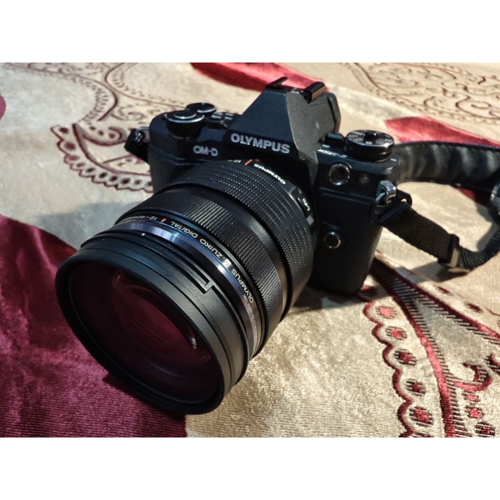 กล้องโอลิมปัส  EM 10 Mark ii