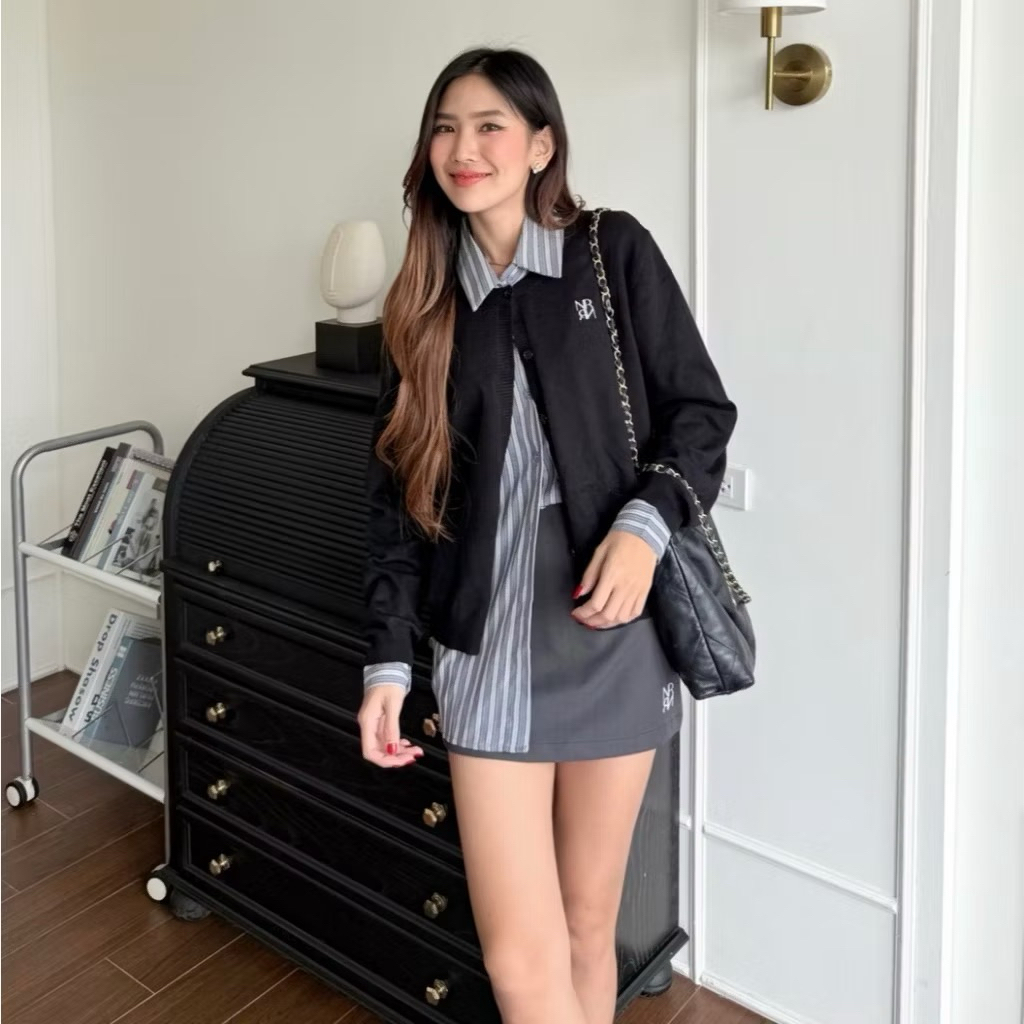 ส่งต่อ NICHARIS - เสื้อคาร์ดิแกน รุ่น NR Signature Cardigan