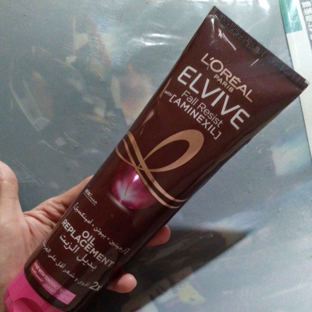 ครีม ทรีทเม้นท์ ครีมจับผมลอน Leave in ผลิตภัณฑ์จัดแต่งทรงผม ลอรีอัล ปารีส L'Oreal Paris Remix stylin