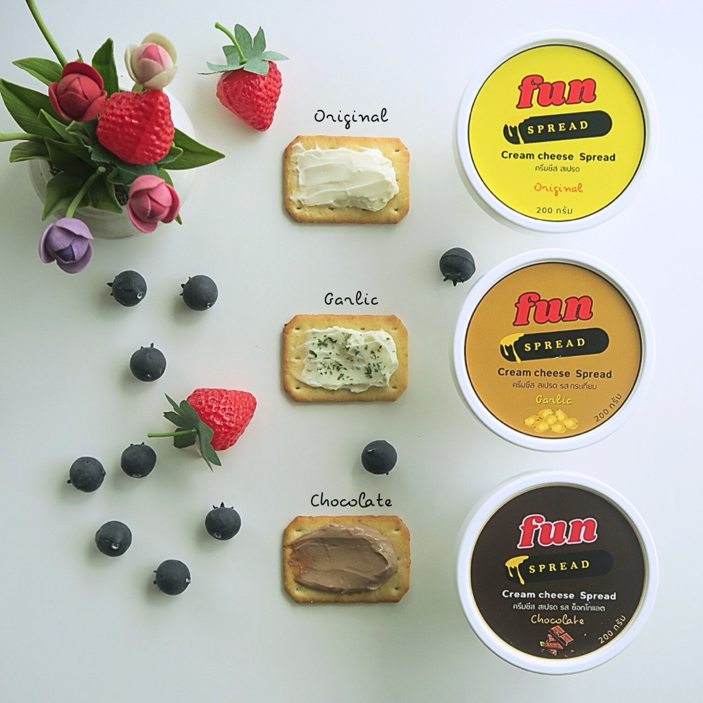 ครีมชีส สด สเปรด จากนมโคแท้ สูตรกลมกล่อม รส ออริจินัล, กระเทียม, ช็อกโกแลต, บลูเบอร์รี่