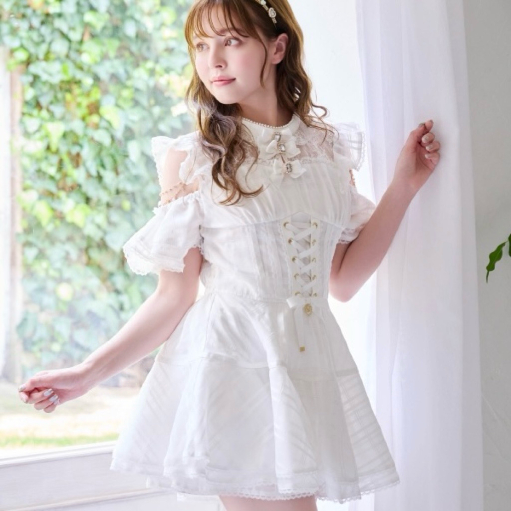 พร้อมส่ง Set Up มินิเดรส + กระโปรง แบรนด์ Liz Lisa