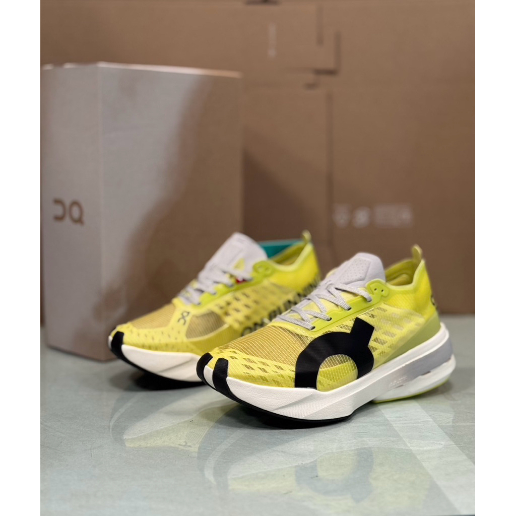 รองเท้าผ้าใบวิ่งผู้หญิงและผู้ชาย สินค้าถ่ายรูปจากสินค้าจริงค่ะมีของพร้อมส่ง