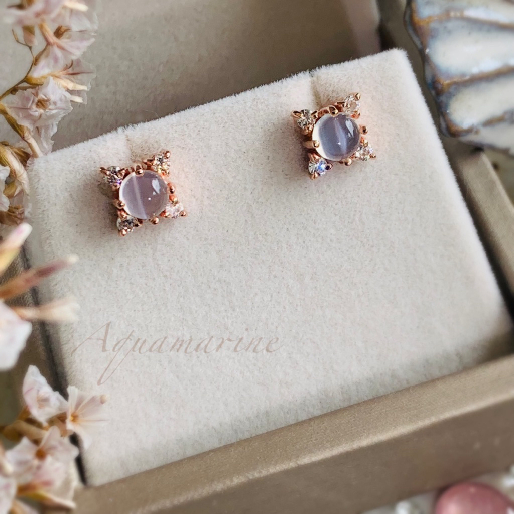 ต่างหูมูนสโตน( Cat’s eye Moonstone )และเพทายขาว