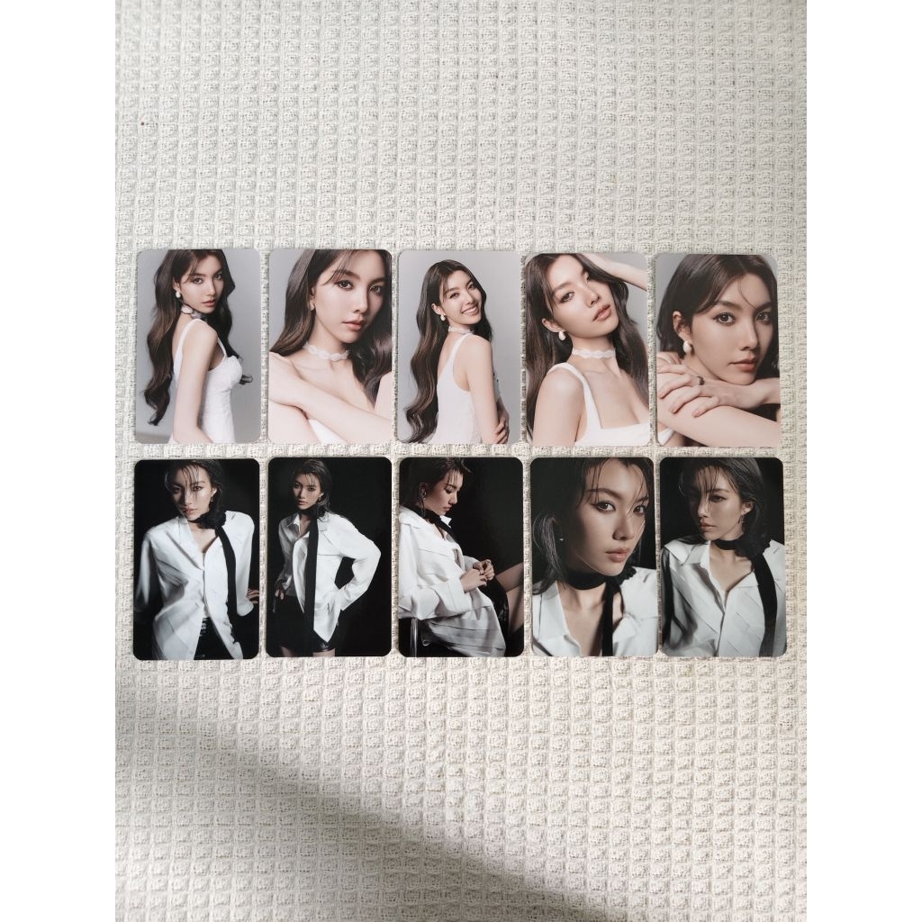 ออม กรณ์นภัส โฟโต้การ์ด จาก box set  ของแท้  *แถมฟรี การ์ดใสแข็งใส่รูป ทุกใบ*