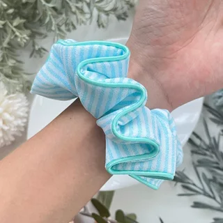 Lamoonist scrunchies • Beach Umbrella