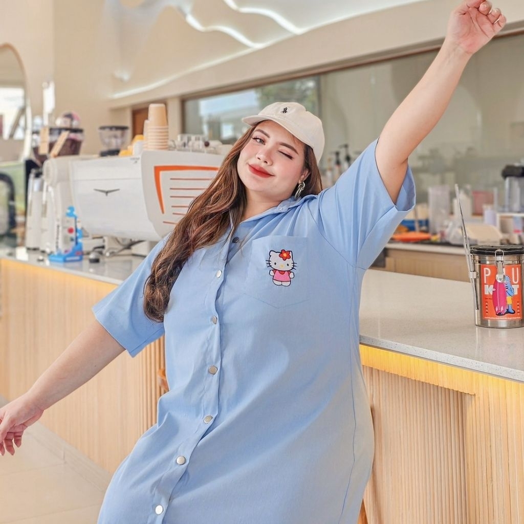 เดรสเชิ้ตปักคิตตี้ อก40-62นิ้ว ผ้ายีนส์บาง มีกระเป๋า คอปก แขนสั้น กระดุมใช้ได้จริง สาวอวบ ไซส์ใหญ่ MG27-0 - รูปที่ 6