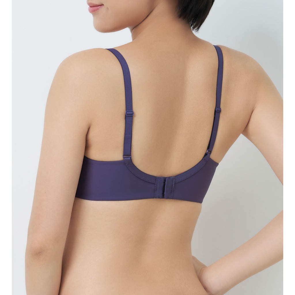 Triumph เสื้อชั้นในแบบมีโครง รุ่น Body Make Up Illusion Lace WHP AX-R รหัส 10221699 สีน้ำเงิน 00JA — صورة 4