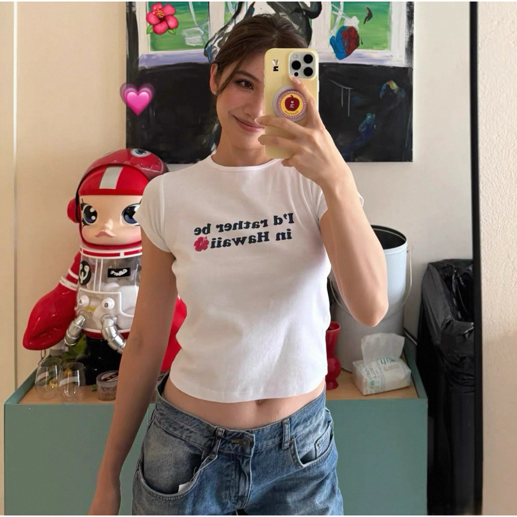 เสื้อยืด เสื้อครอป รุ่น Hawaii Baby Tee สไตล์ Subdued Y2K เสื้อครอปสกรีนลาย (Pre-order)