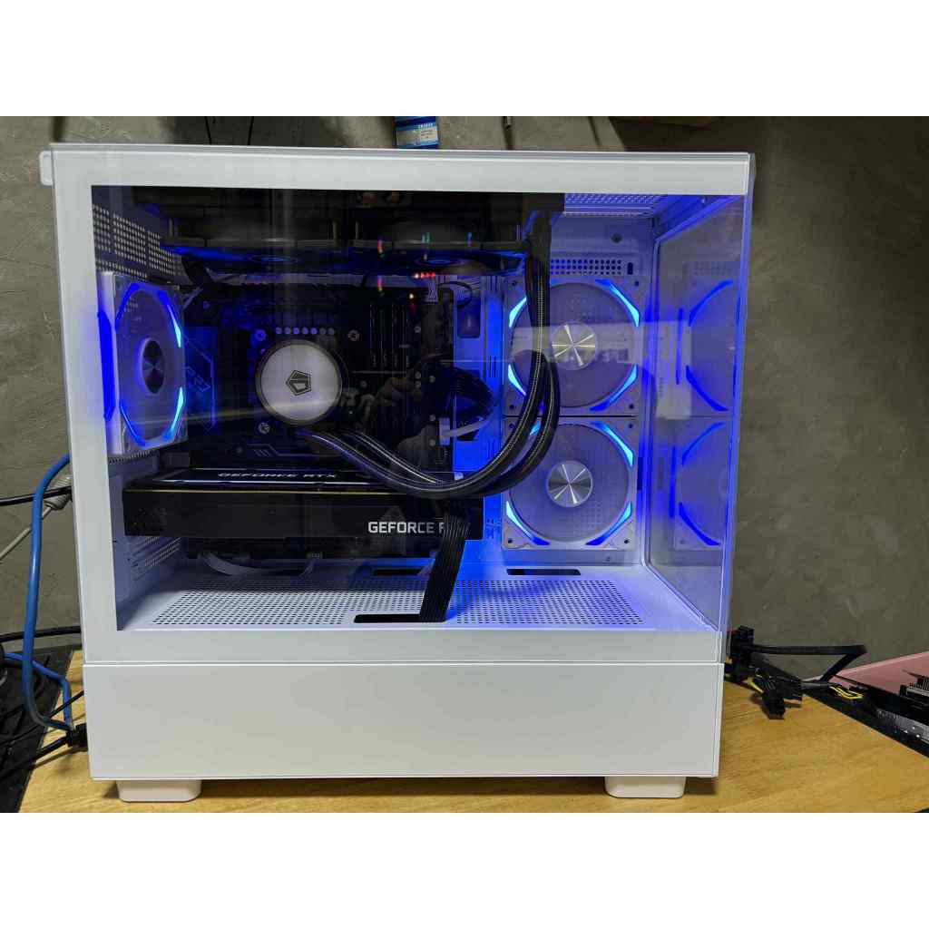 คอมพิวเตอร์ เล่นเกมส์ Ryzen5 3400G RAM16GB SSD240GB