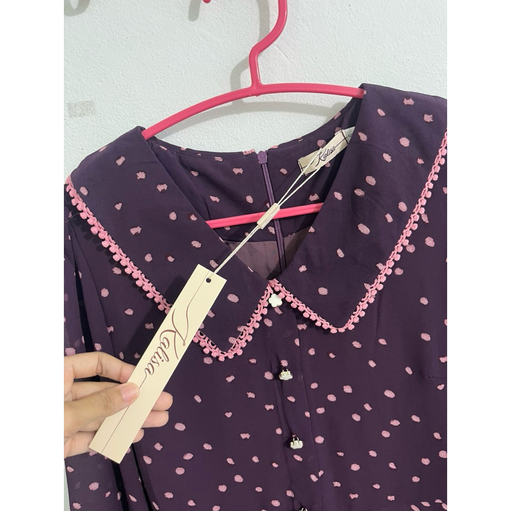 kalisa coco brown ชุดเดรส เดรสทำงาน ลายจุด สีม่วงมังคุด เดรสคุณครู เดรสยาว phawi wirankan ภาวิ mabel