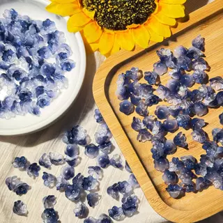 (ส่งจากไทย!!)ลูกปัดดอกระฆังแก้ว ลูกปัดดอกไม้ 10 ชิ้น (Lily of the Valley) DIY
