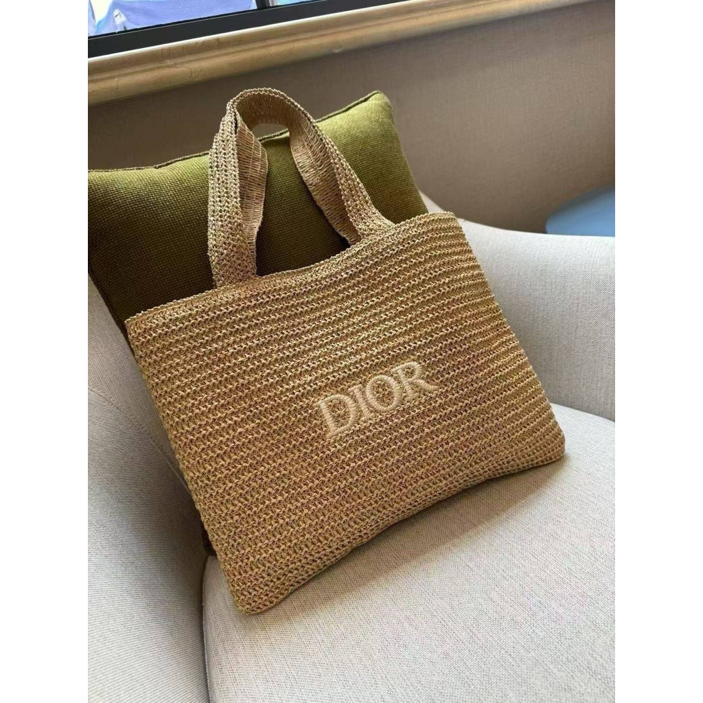 กระเป๋าสาน Tote Dior Beauty