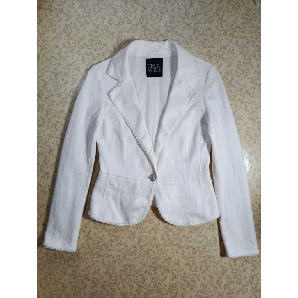 CECIL McBEE เสื้อสูทเสื้อคลุม