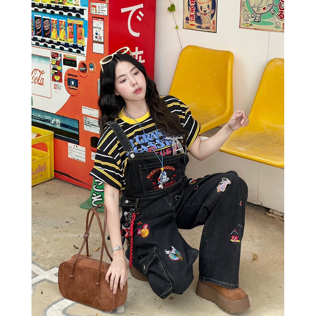 (มือ1) Un reve เอี๊ยมยีนส์งานปักมิ้กกี้ 🖤