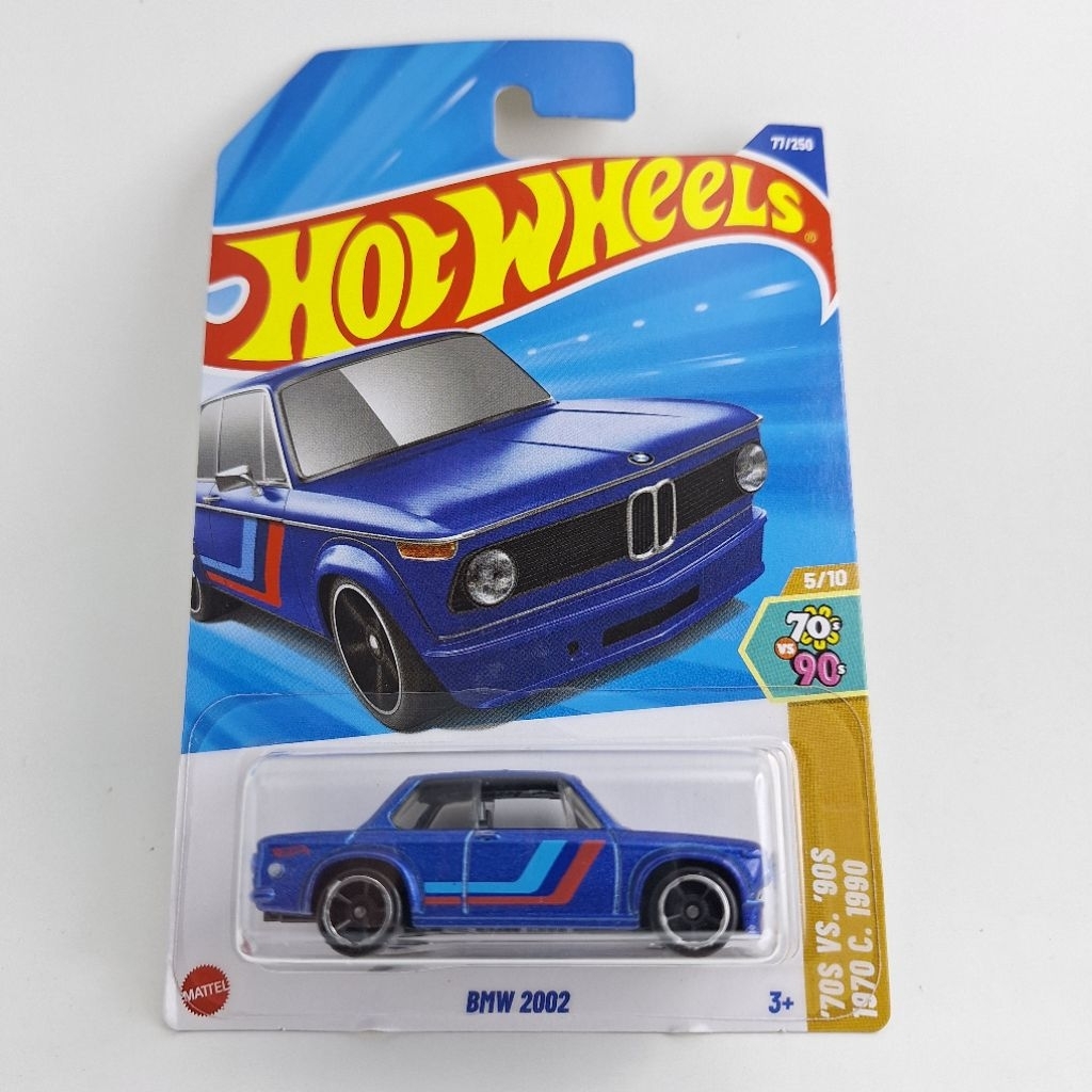 รถเหล็ก Hotwheels BMW 2002 (ib40)