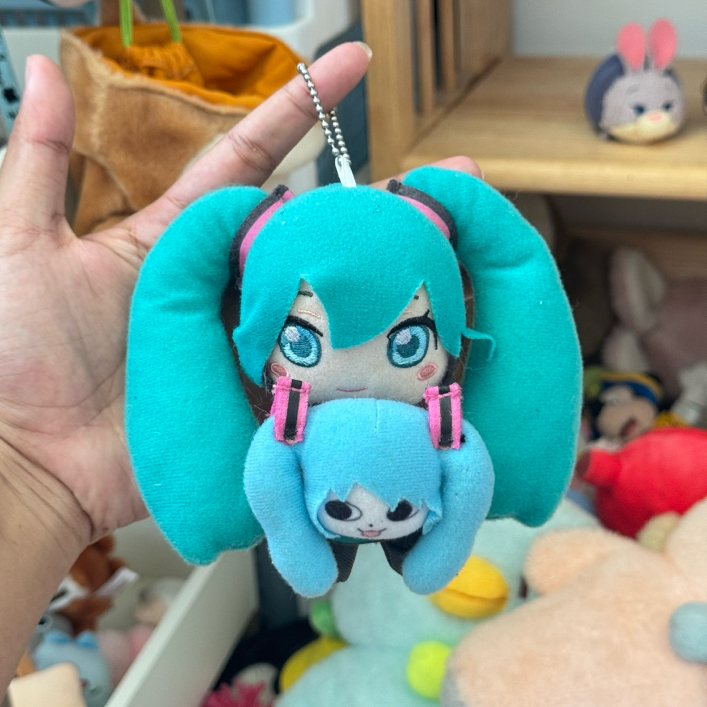 พวงกุญแจตุ๊กตามิกุ hatsune miku