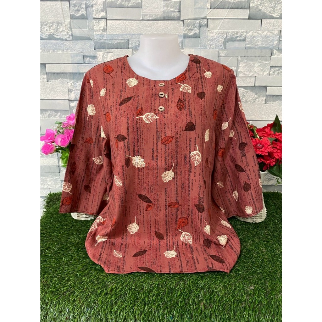 เสื้อสปันลายดอก เสื้อคนแก่ ผ้าพริ้วใส่สบาย คอรอบ รอบอก 32-44 นิ้ว รุ่น 1010