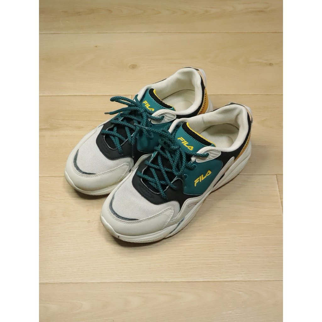 รองเท้าผ้าใบ FILA unisex