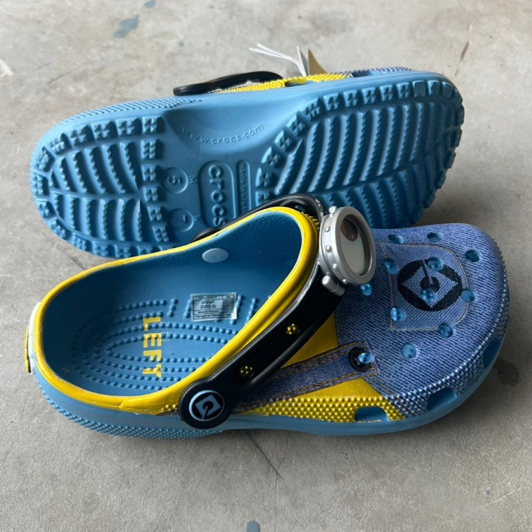 Coss​ Minions รองเท้าคอสคิดส์ รองเท้าผู้ชาย รองเท้าแตะแบบลำลอง