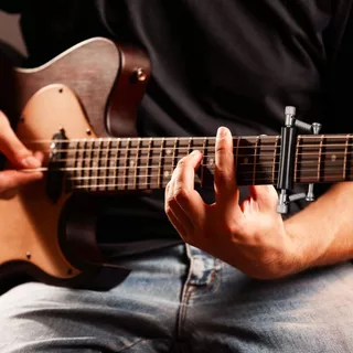 คาโป้ คาโป้เลื่อนกีต้าร์ Guitar Sliding capo Rolling Guitar Capo เหมาะสำหรับเครื่องสายต่างๆ