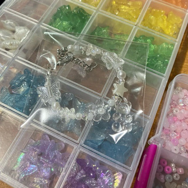 กำไลข้อมือลายหมีพร้อมส่ง