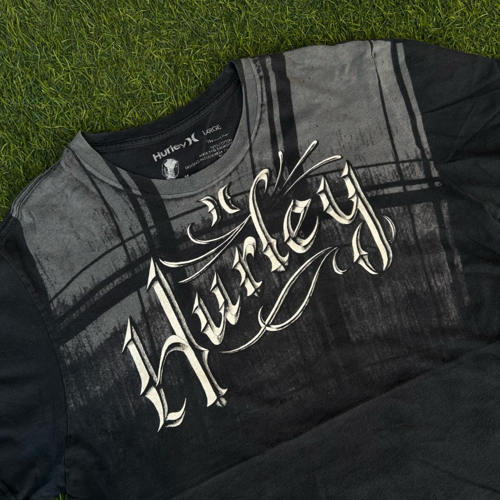 Y2K vintage vtg Hurley shirt