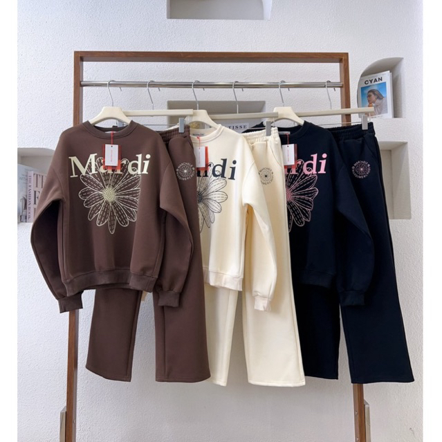 AIRPORT OUTFIT SWEATER MARDI SET ✈️