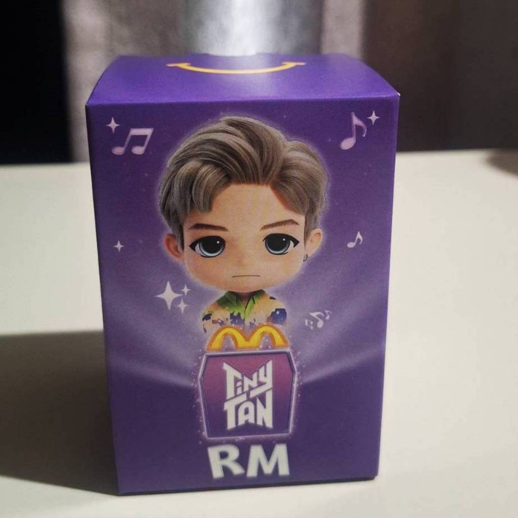มือ 1 พร้อมส่ง - RM - BTS McDonald’s